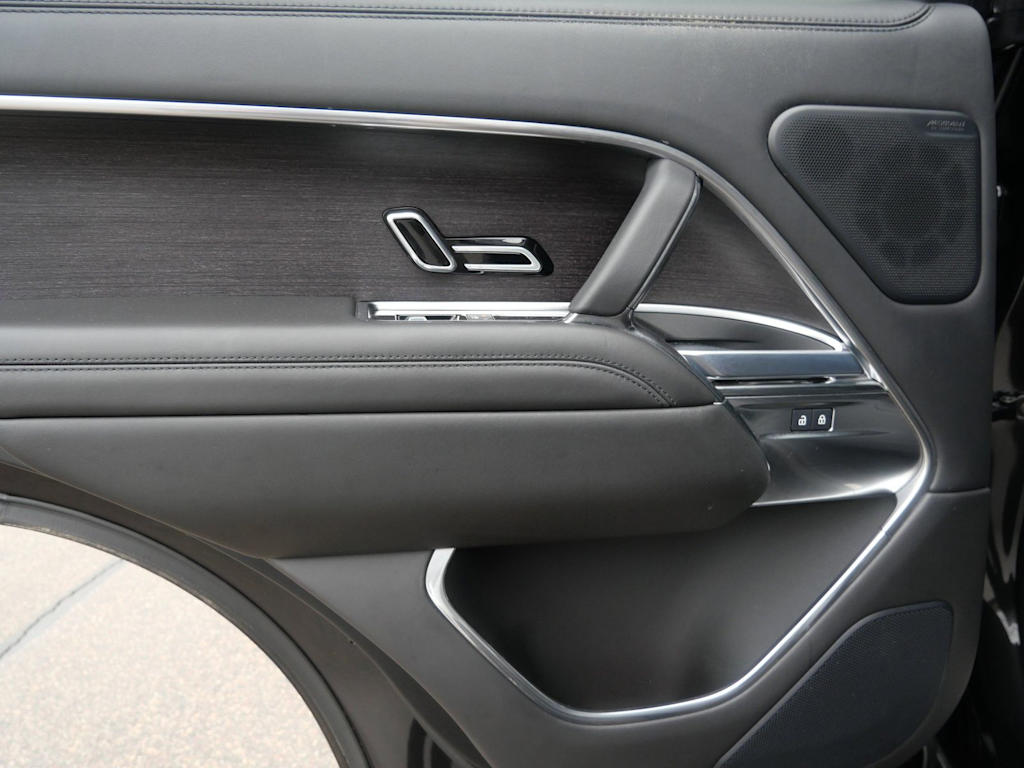 Thumbnail: 2025 Land Rover Range Rover - 12