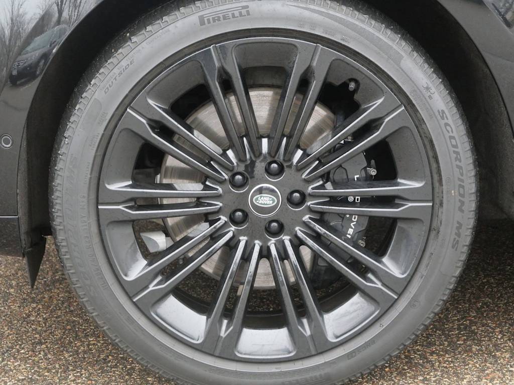 Thumbnail: 2025 Land Rover Range Rover - 6