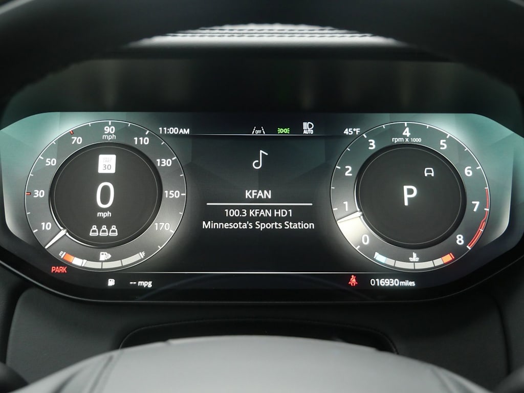 Thumbnail: 2025 Land Rover Range Rover - 17