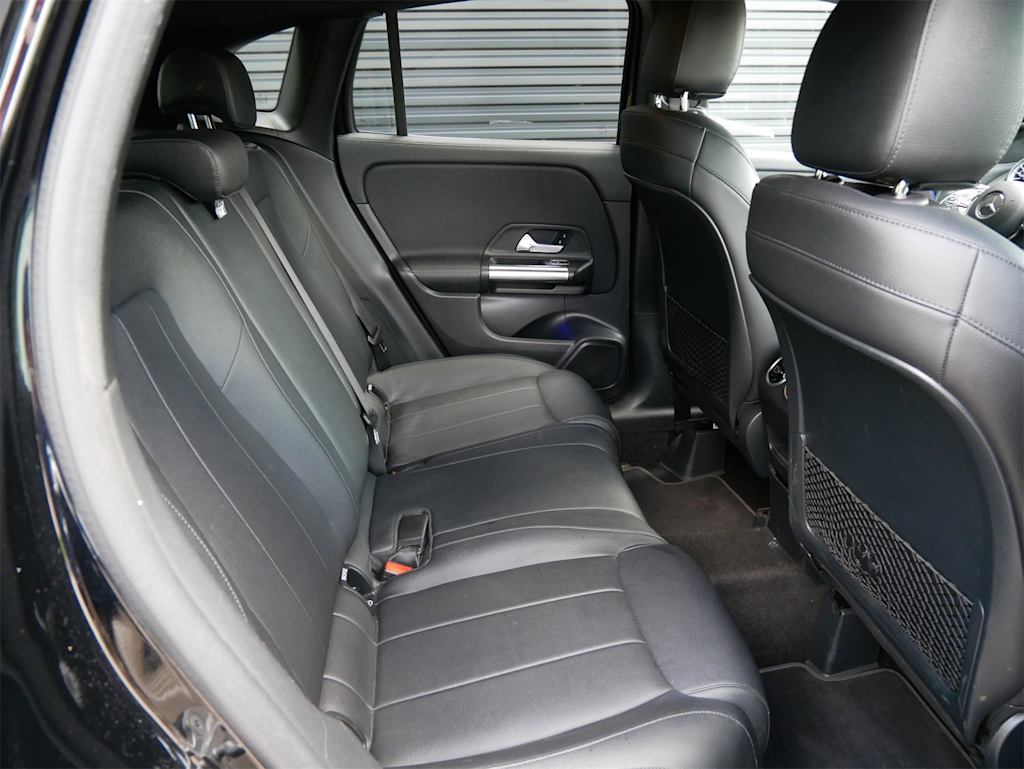 2021 Mercedes-Benz GLA 250 10