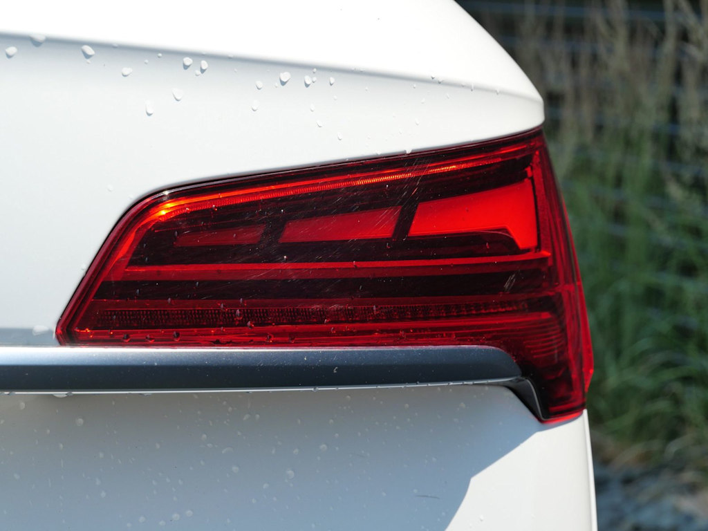 Thumbnail: 2022 Audi Q5 - 12