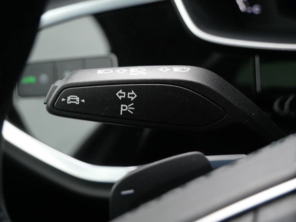 Thumbnail: 2023 Audi Q3 - 19