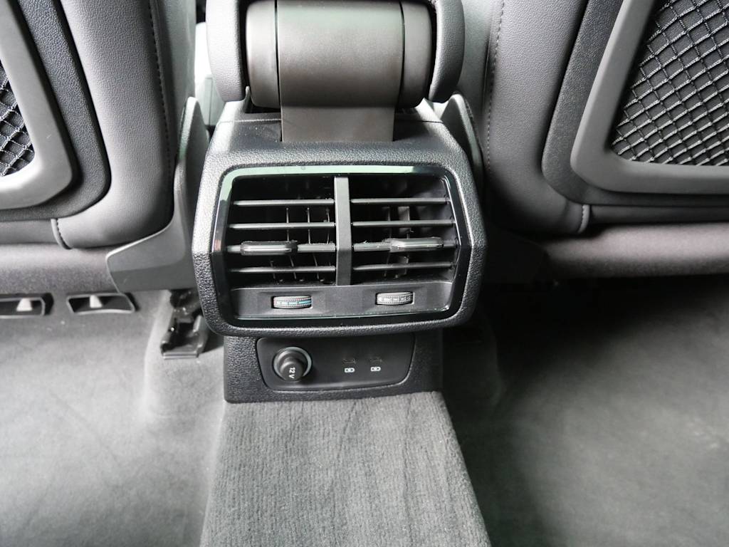 Thumbnail: 2023 Audi Q3 - 16