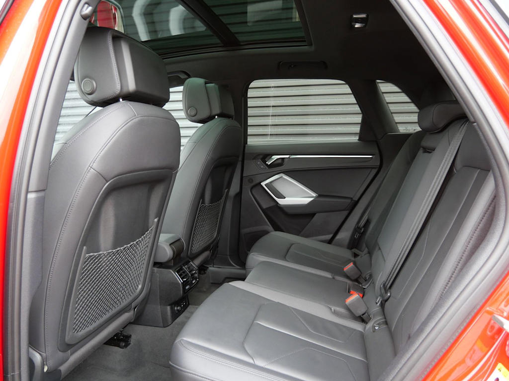 Thumbnail: 2023 Audi Q3 - 7