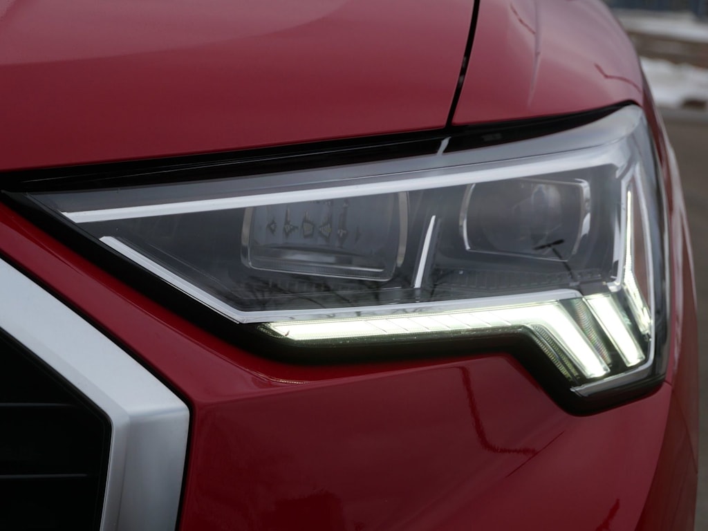 Thumbnail: 2023 Audi Q3 - 11