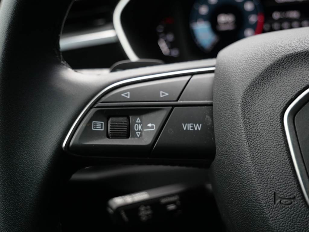 Thumbnail: 2023 Audi Q3 - 17