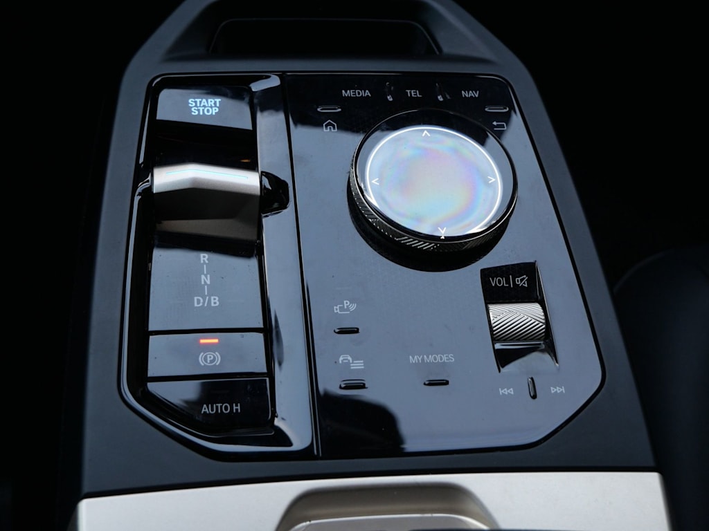 Thumbnail: 2024 BMW iX - 9