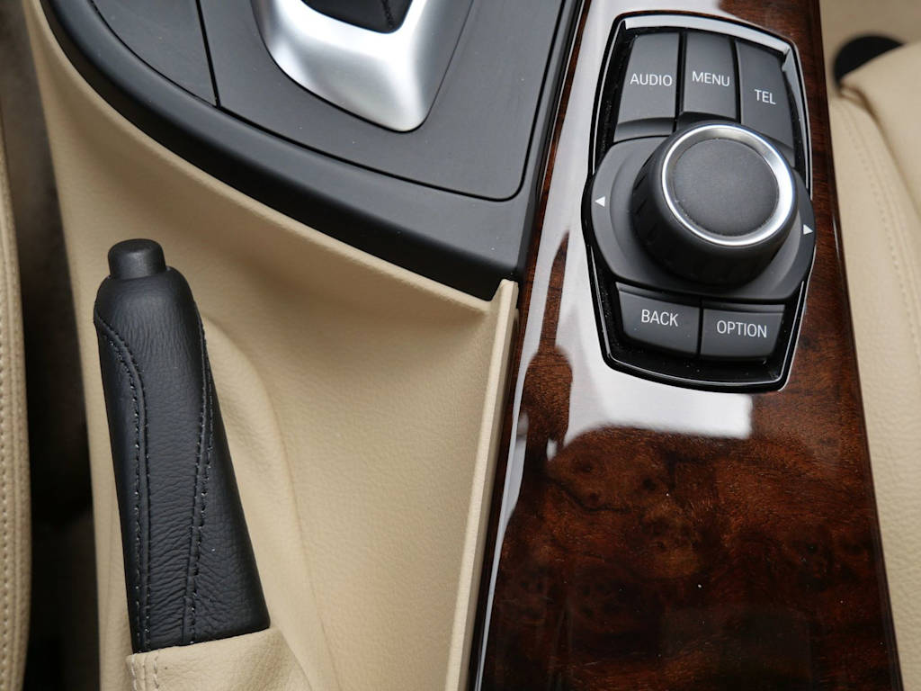 Thumbnail: 2016 BMW 3 Series - 7