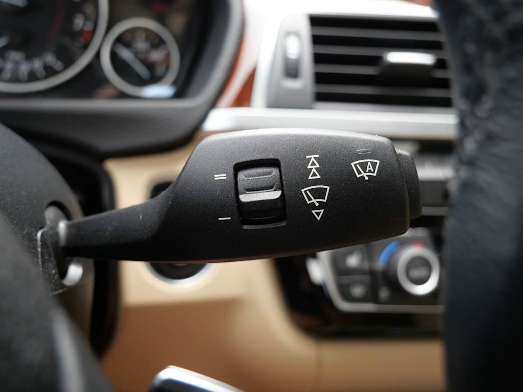 Thumbnail: 2016 BMW 3 Series - 26