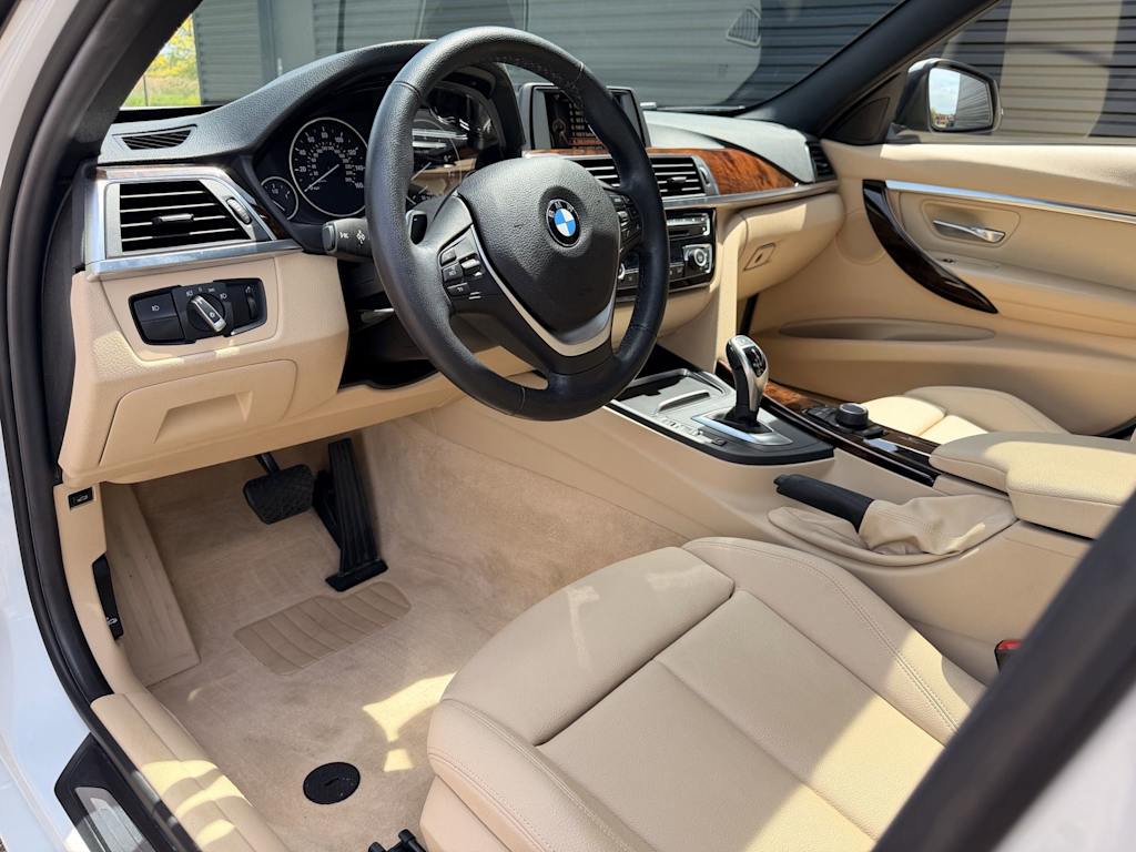 Thumbnail: 2016 BMW 3 Series - 2