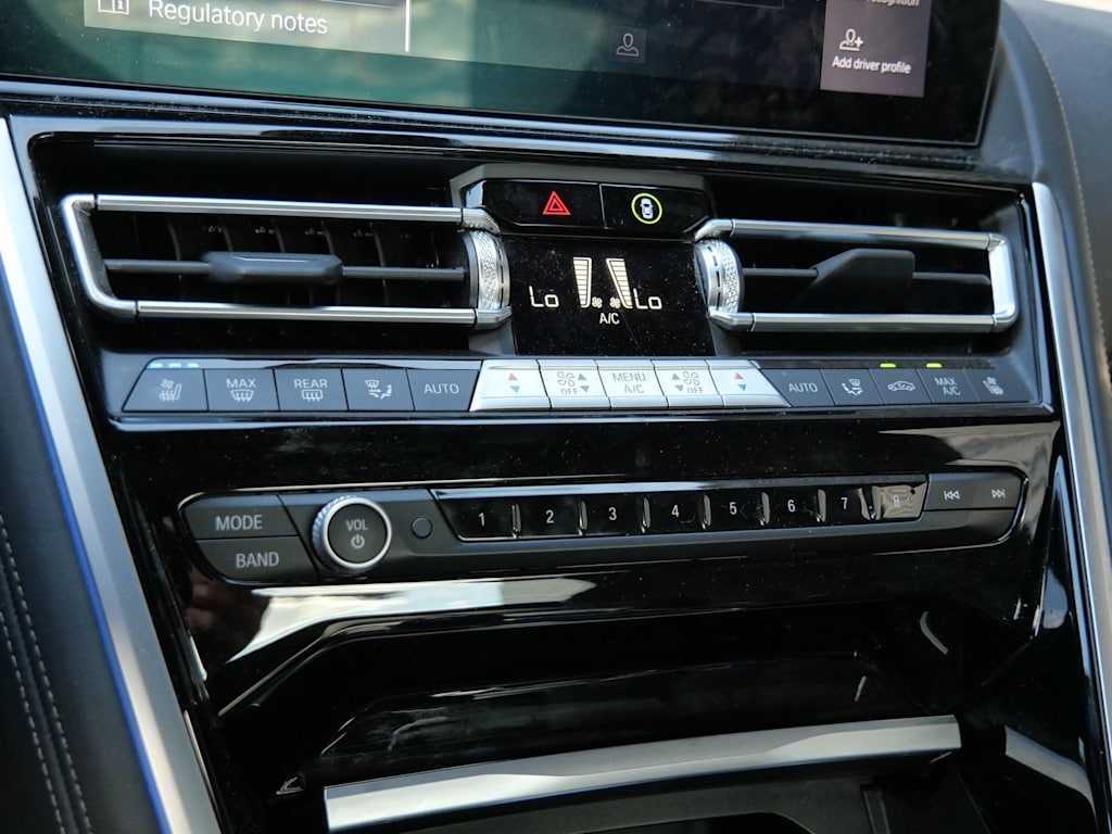 Thumbnail: 2024 BMW 8 Series - 18