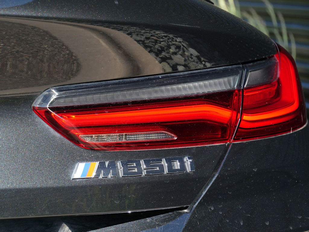 Thumbnail: 2024 BMW 8 Series - 11
