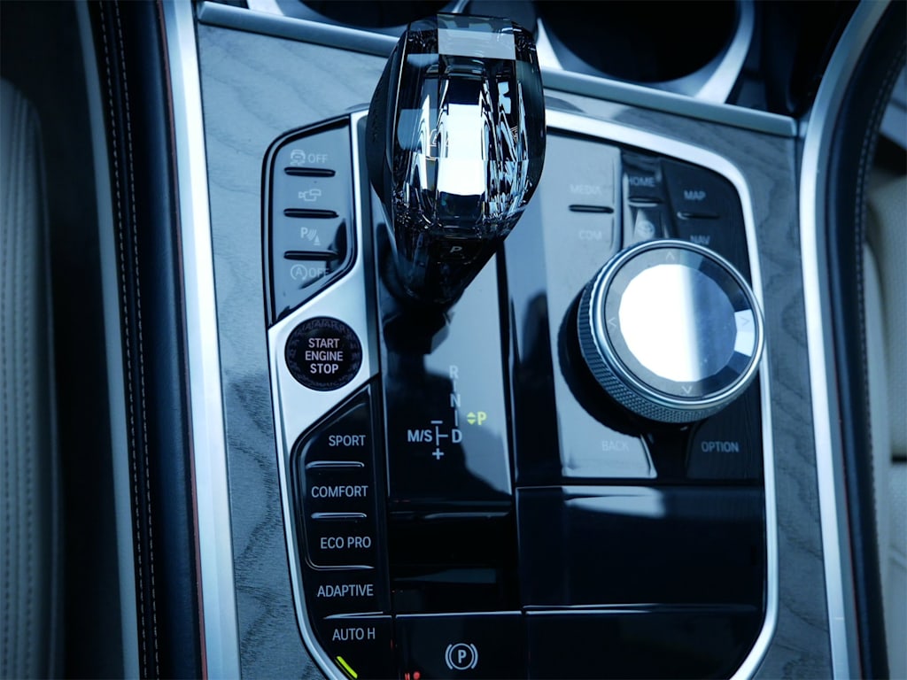 Thumbnail: 2021 BMW 8 Series - 10