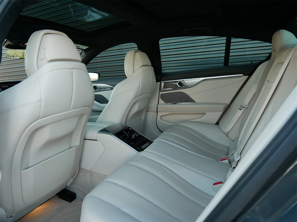 Thumbnail: 2021 BMW 8 Series - 8