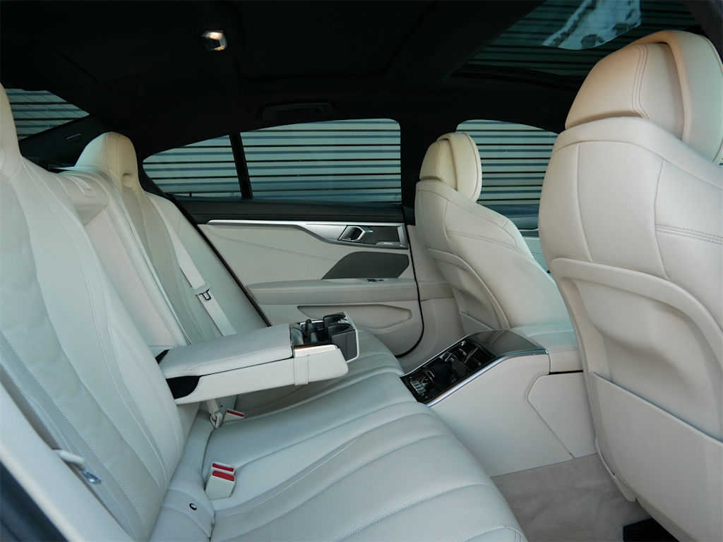 Thumbnail: 2021 BMW 8 Series - 26