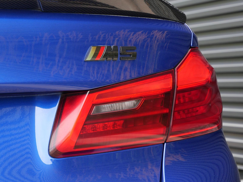 Thumbnail: 2018 BMW M5 - 14