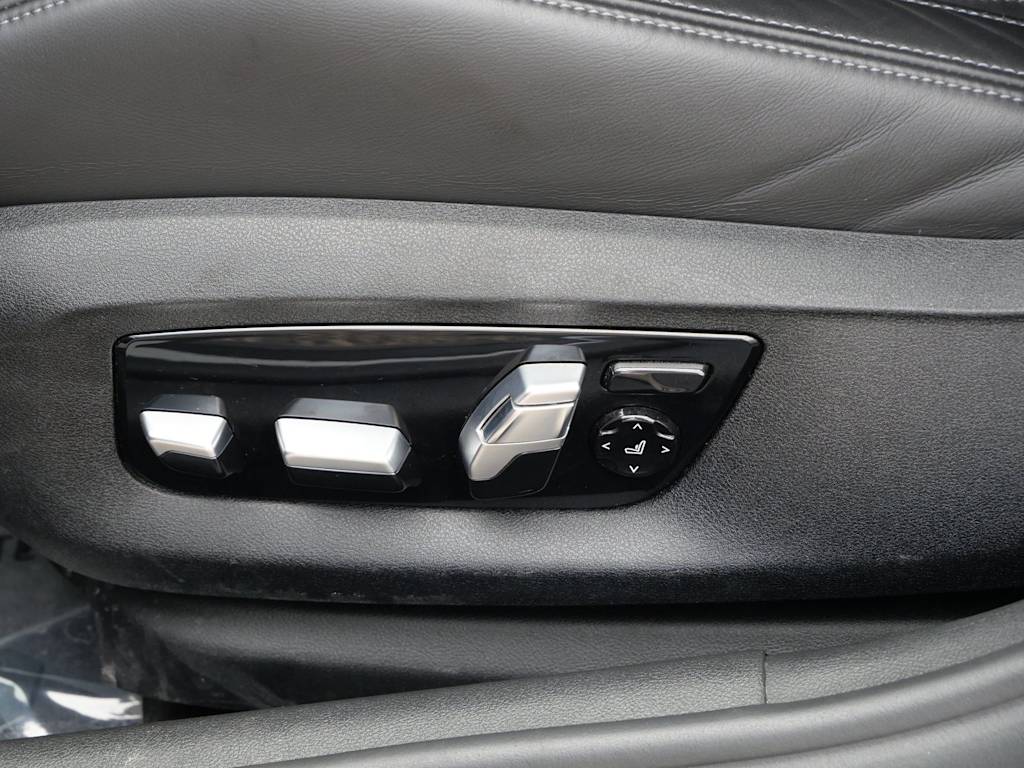 Thumbnail: 2018 BMW M5 - 16