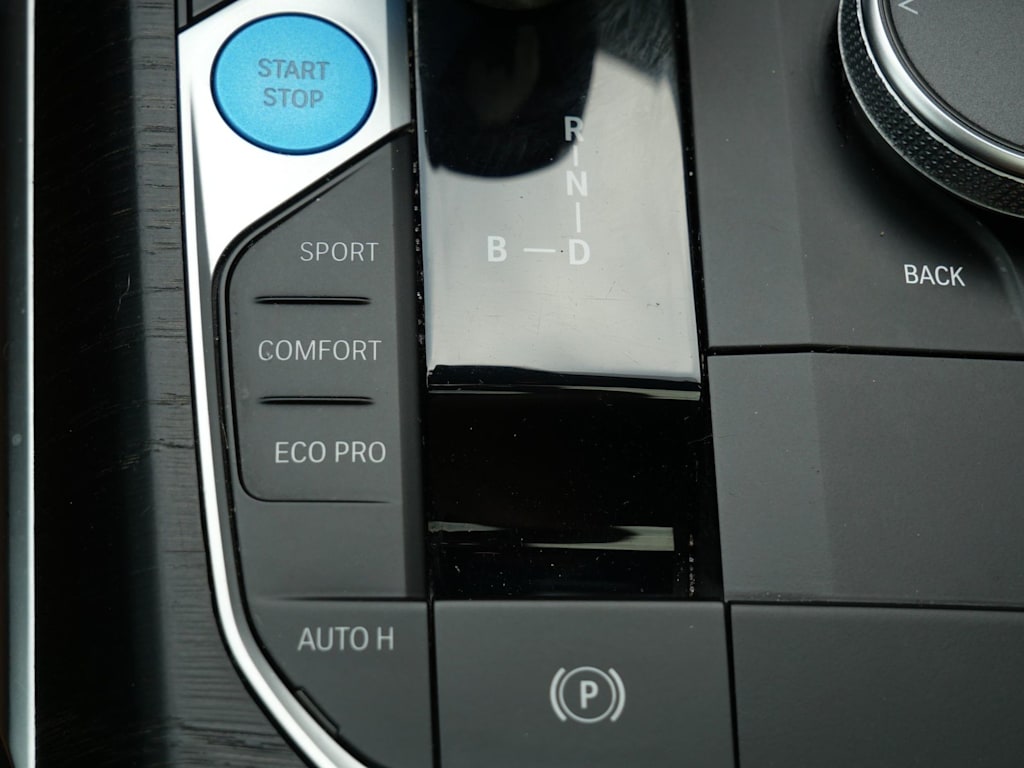 Thumbnail: 2023 BMW i4 - 22