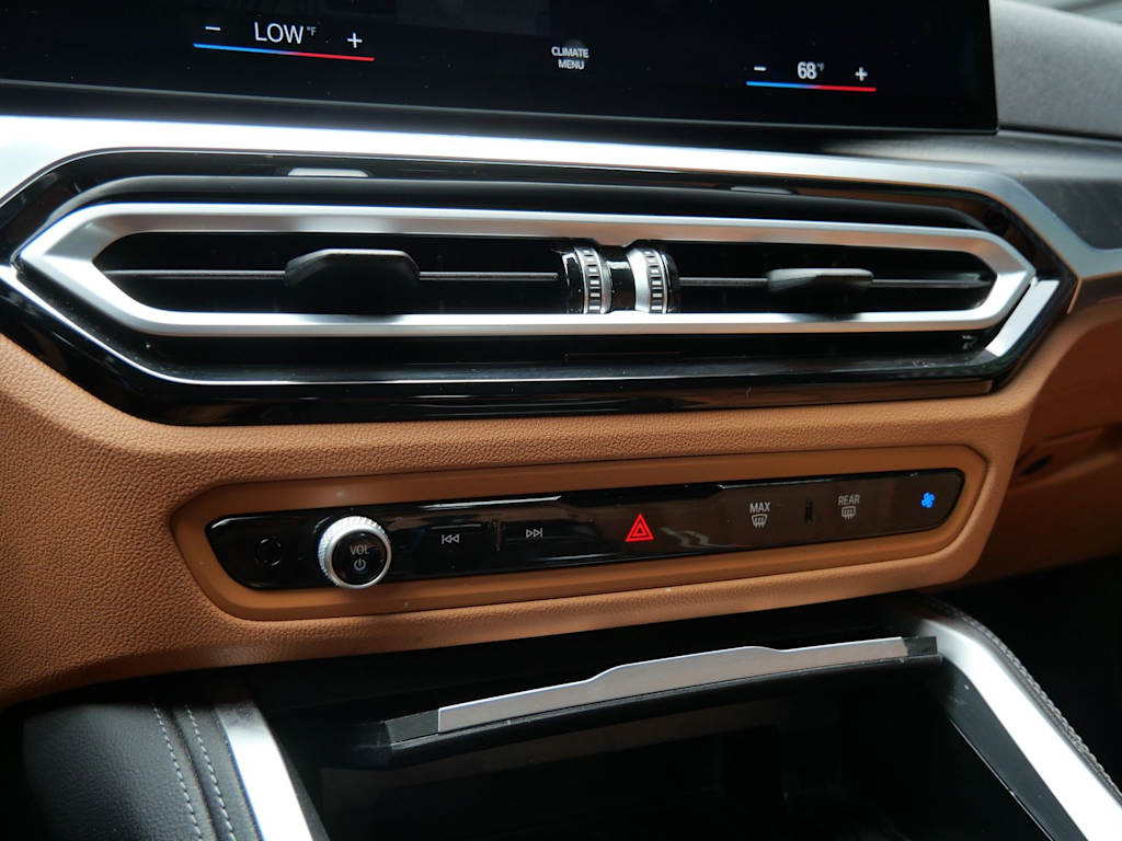 Thumbnail: 2023 BMW i4 - 18