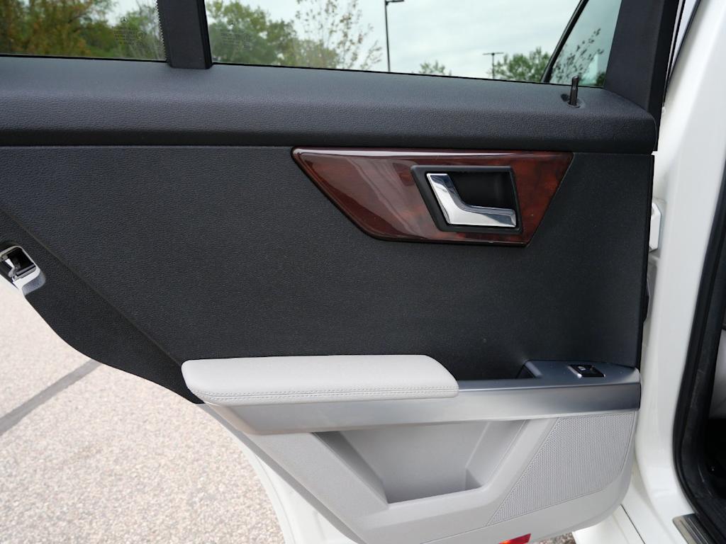 Thumbnail: 2010 Mercedes-Benz GLK - 15