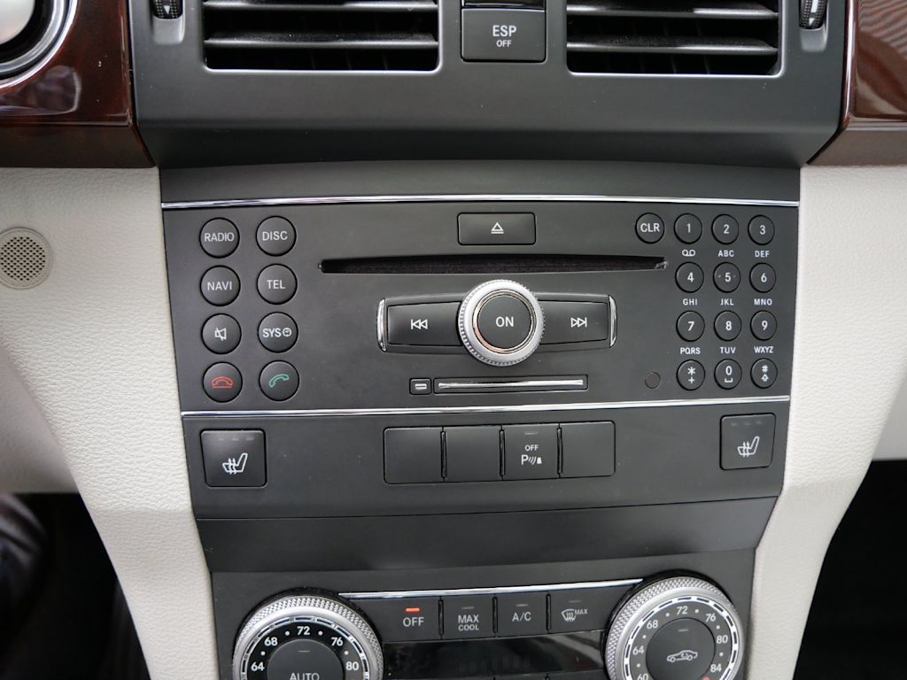 Thumbnail: 2010 Mercedes-Benz GLK - 8