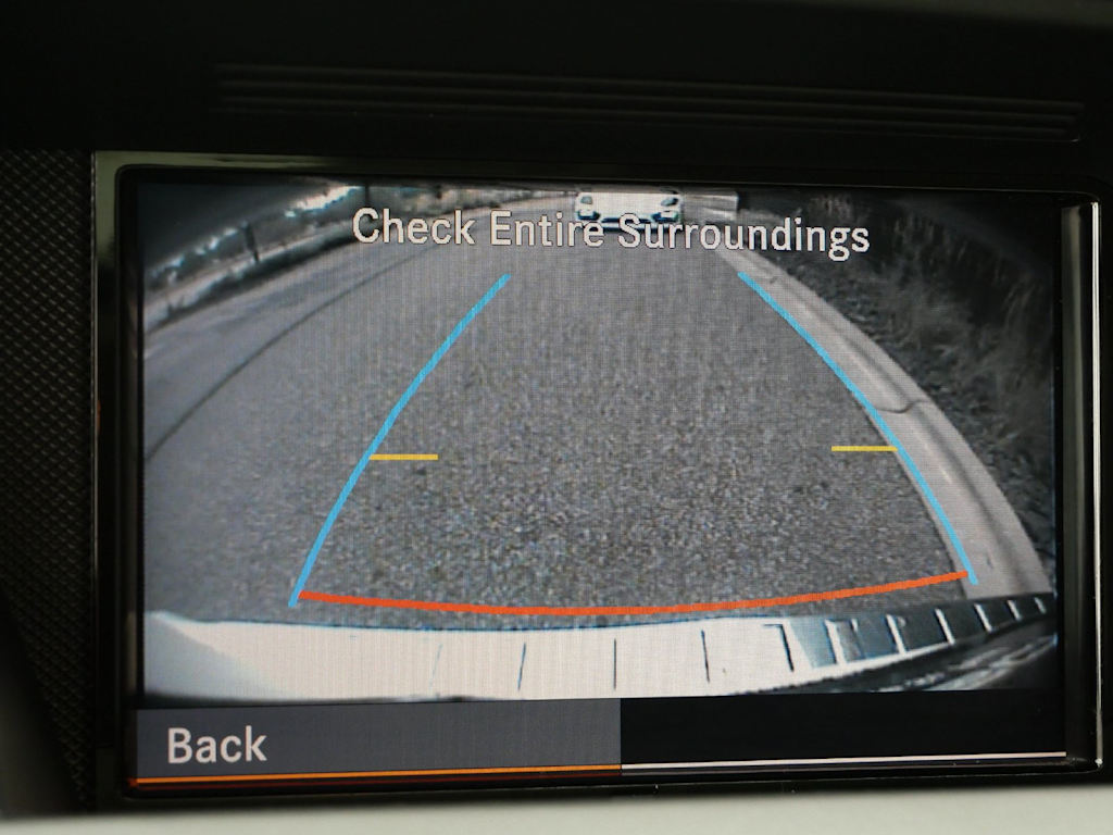 Thumbnail: 2010 Mercedes-Benz GLK - 26