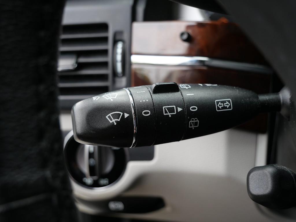 Thumbnail: 2010 Mercedes-Benz GLK - 24
