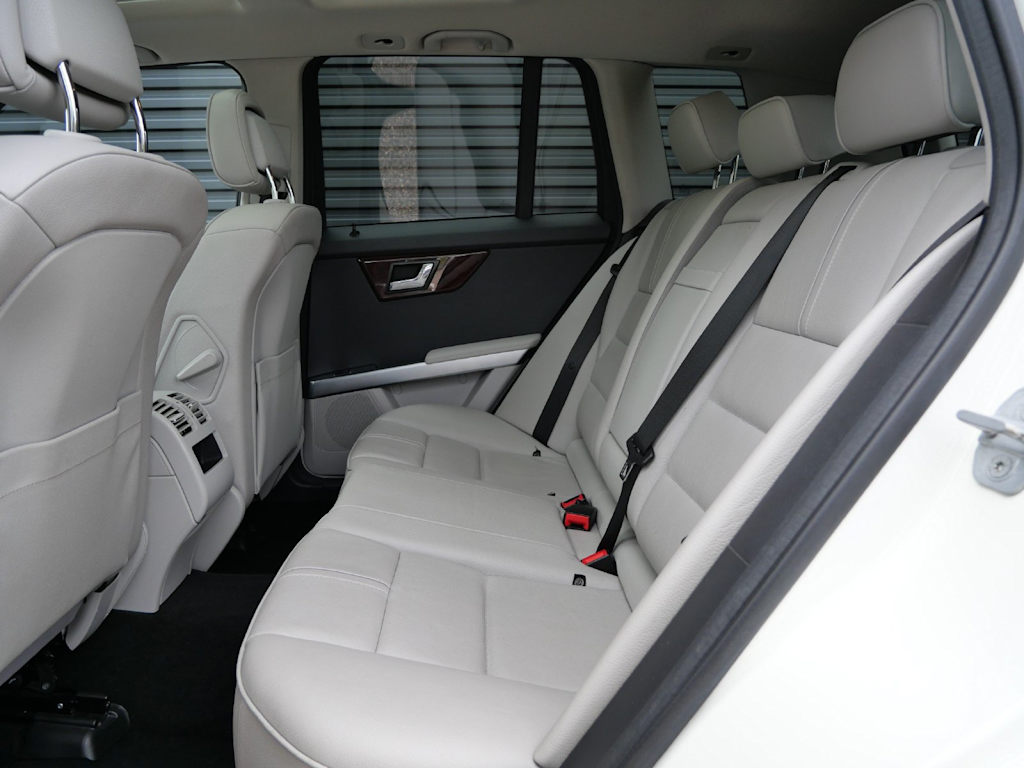 Thumbnail: 2010 Mercedes-Benz GLK - 7