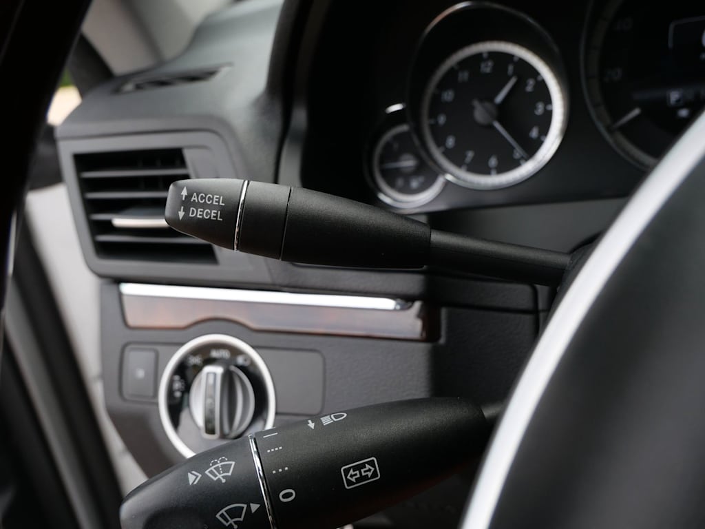 Thumbnail: 2013 Mercedes-Benz E-Class - 22
