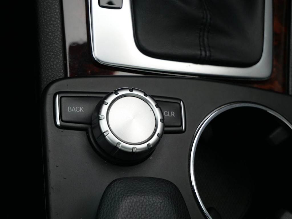 Thumbnail: 2013 Mercedes-Benz E-Class - 26