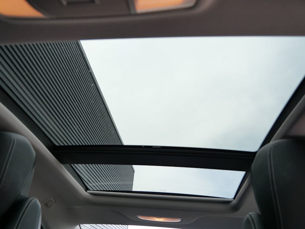 Thumbnail: 2013 Mercedes-Benz E-Class - 17