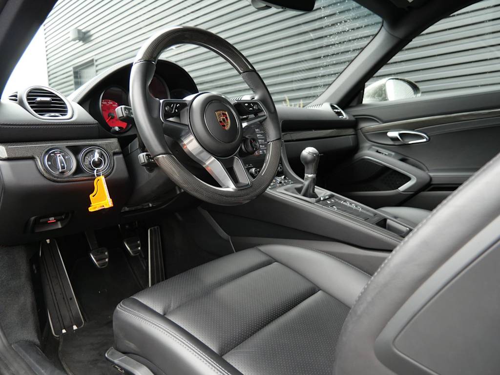 Thumbnail: 2024 Porsche 718 Cayman - 2