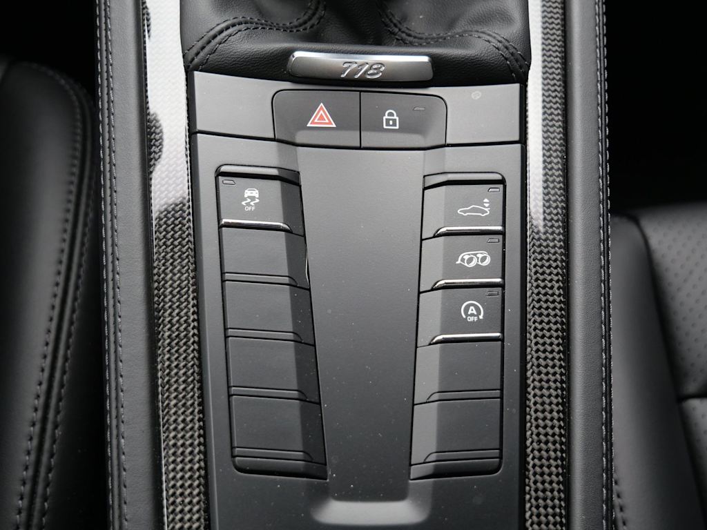 Thumbnail: 2024 Porsche 718 Cayman - 10