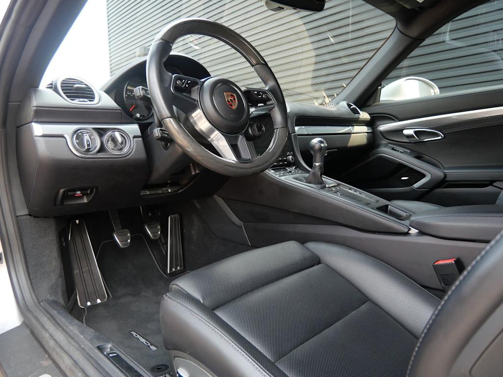Thumbnail: 2024 Porsche 718 Cayman - 2