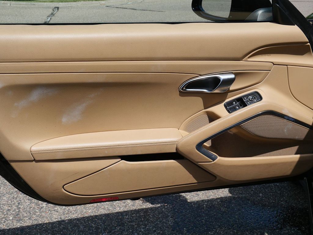 Thumbnail: 2014 Porsche 911 - 15