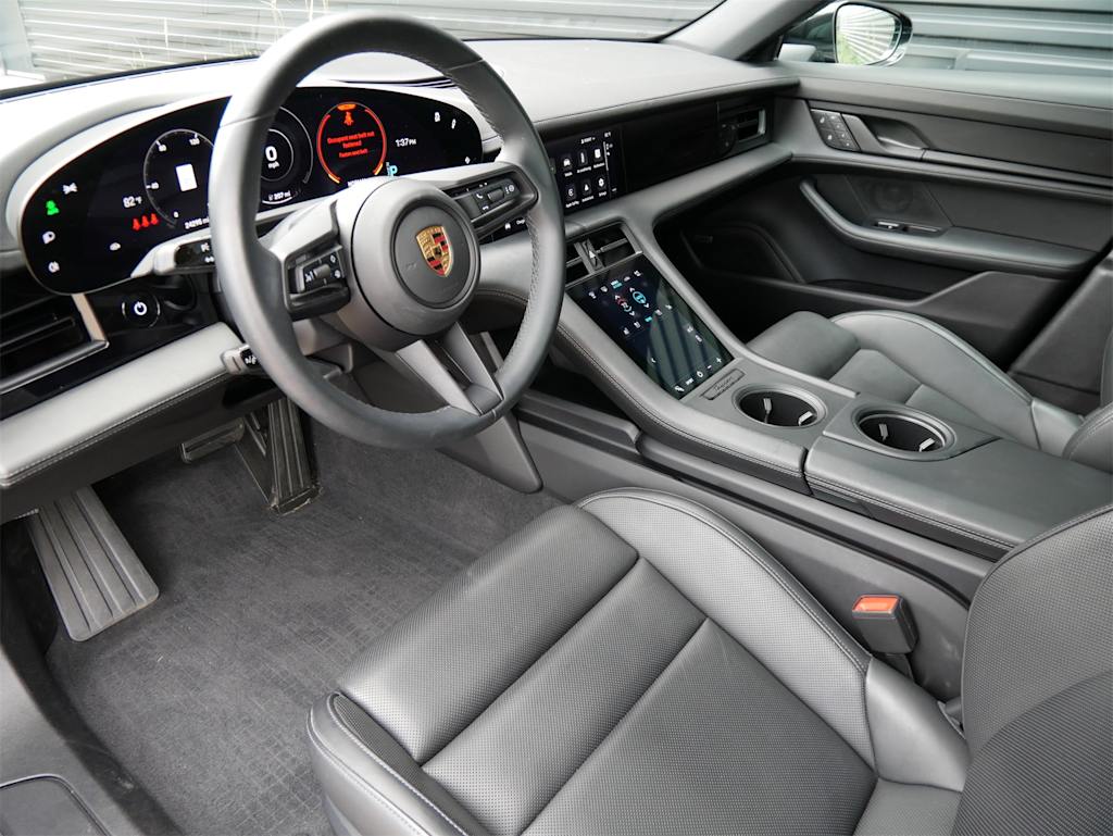 Thumbnail: 2023 Porsche Taycan - 2