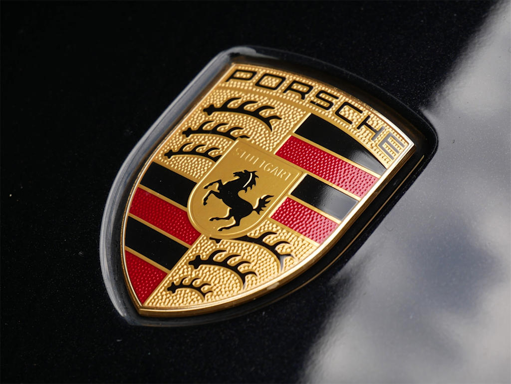 Thumbnail: 2023 Porsche Taycan - 5