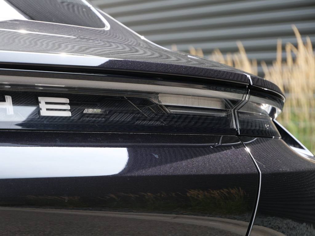 Thumbnail: 2023 Porsche Taycan - 10