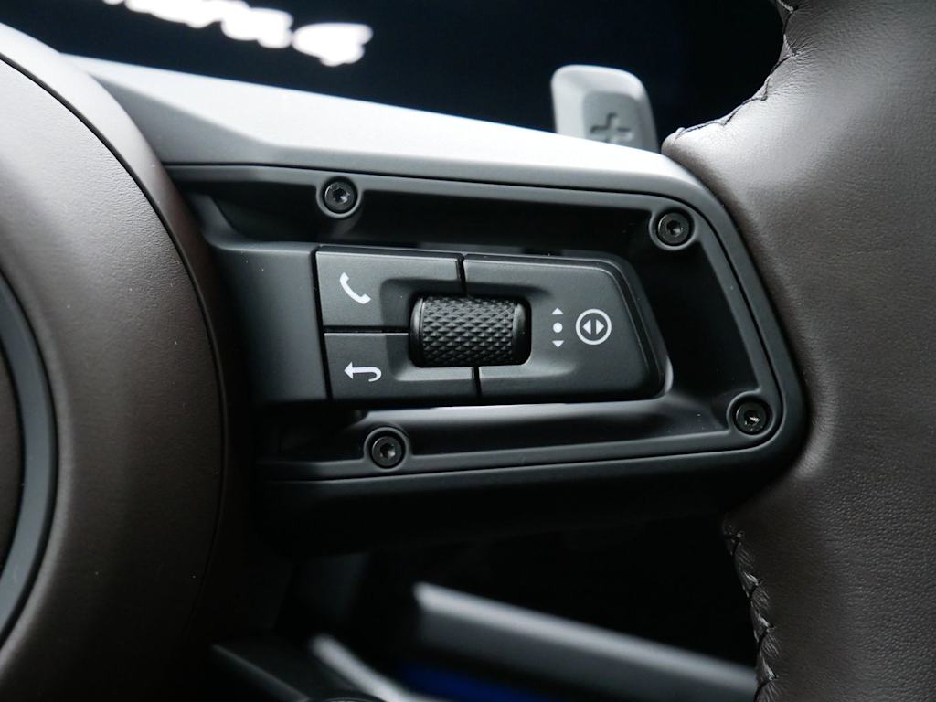 Thumbnail: 2026 Porsche Panamera - 19