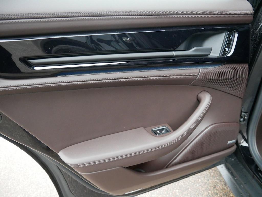 Thumbnail: 2026 Porsche Panamera - 15