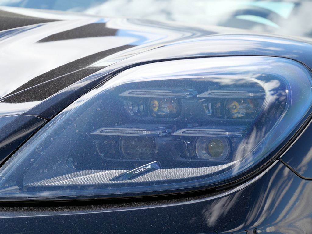 Thumbnail: 2026 Porsche Panamera - 10