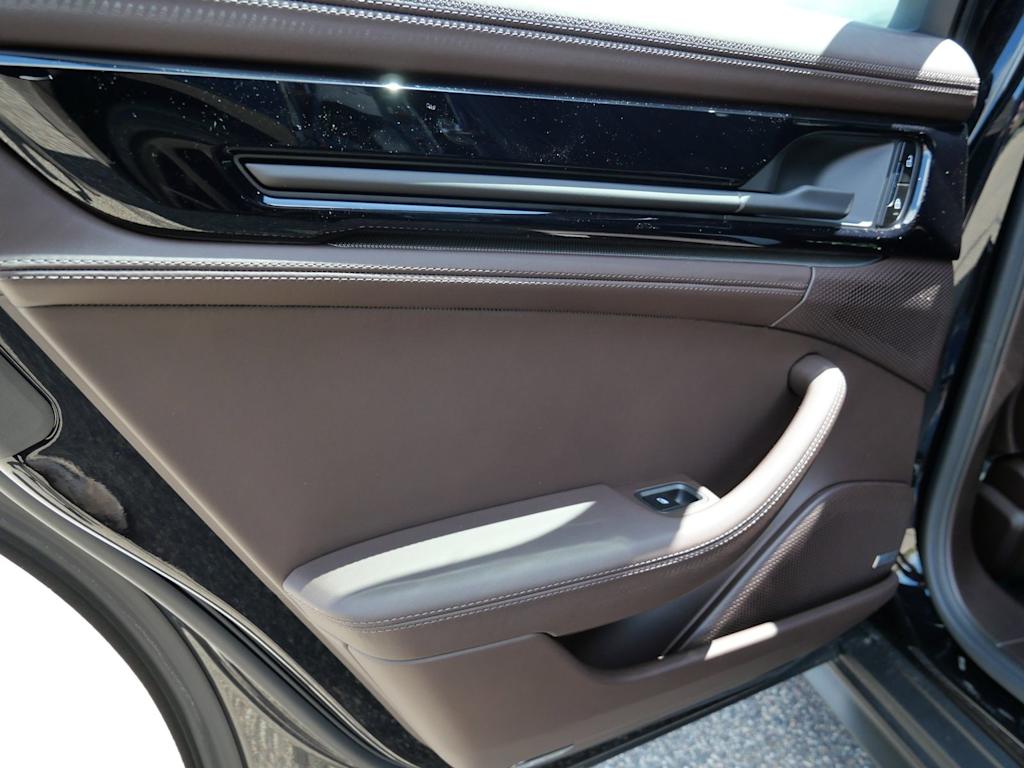 Thumbnail: 2026 Porsche Panamera - 14