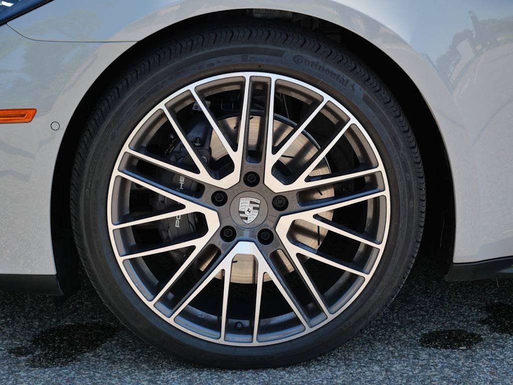 Thumbnail: 2025 Porsche Panamera - 5