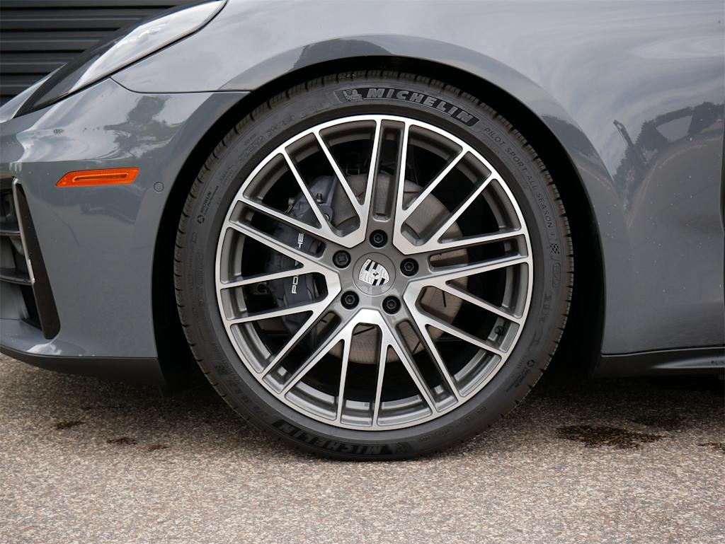 Thumbnail: 2025 Porsche Panamera - 6