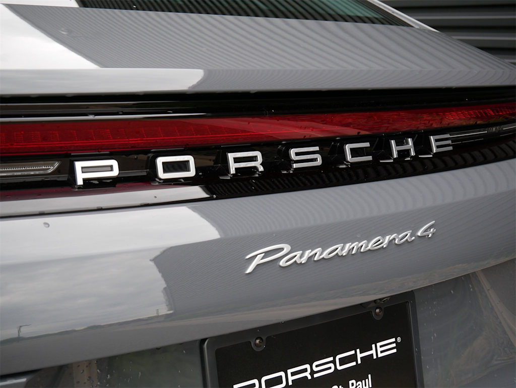 Thumbnail: 2025 Porsche Panamera - 25
