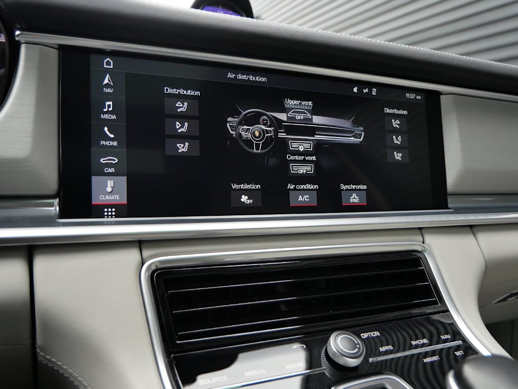 Thumbnail: 2018 Porsche Panamera - 24