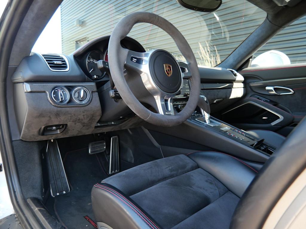 Thumbnail: 2016 Porsche Cayman - 2