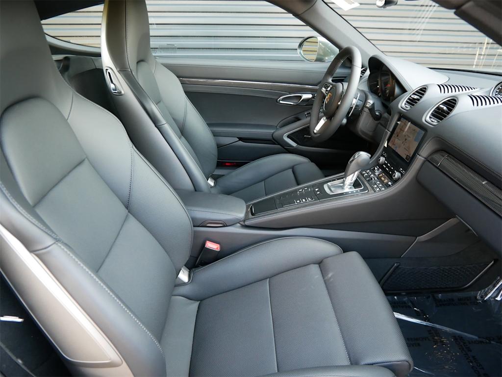 Thumbnail: 2025 Porsche 718 Cayman - 8