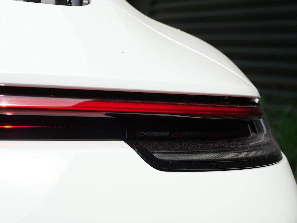 Thumbnail: 2022 Porsche 911 - 13