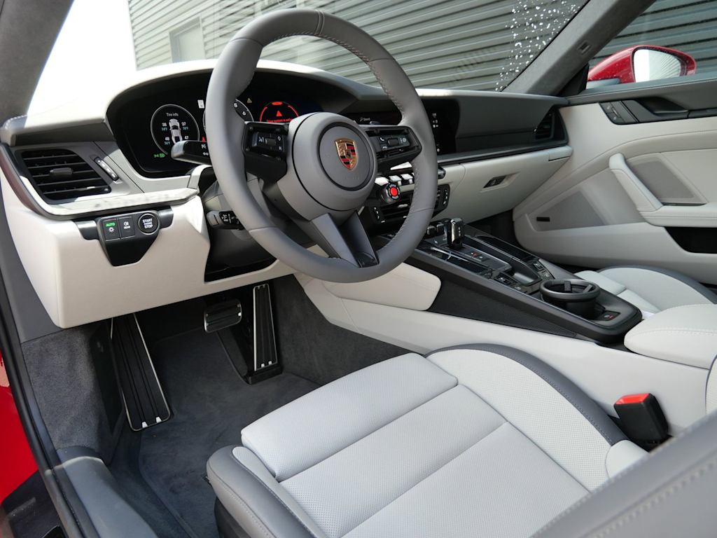 Thumbnail: 2025 Porsche 911 - 2